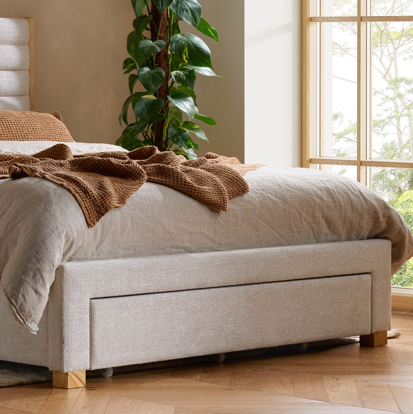Arabella King Bed