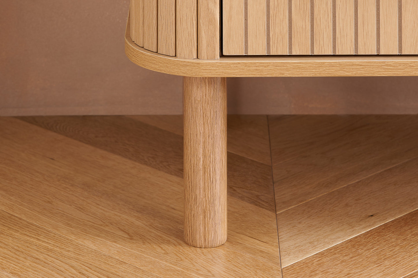 Axel 6 Drawer Fluted Chest