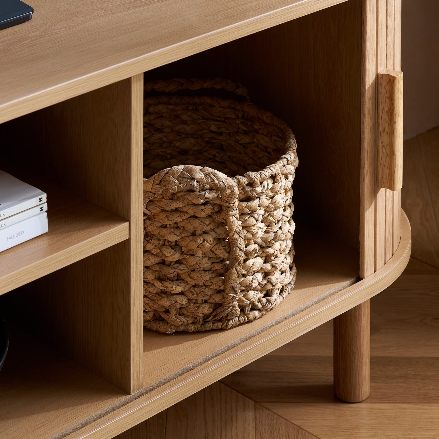 Axel Fluted TV Unit