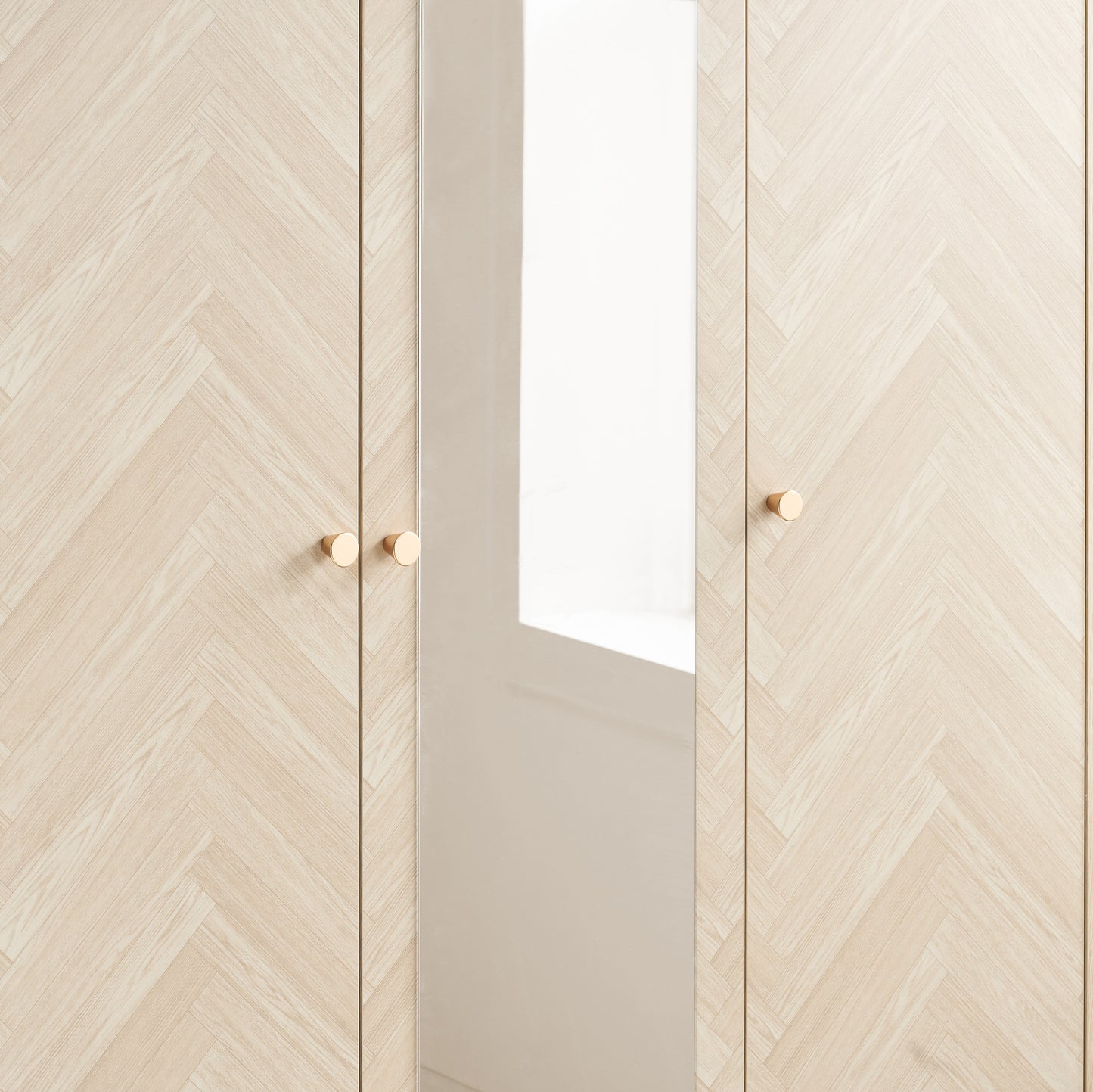Herringford 3 Door Wardrobe With Mirror