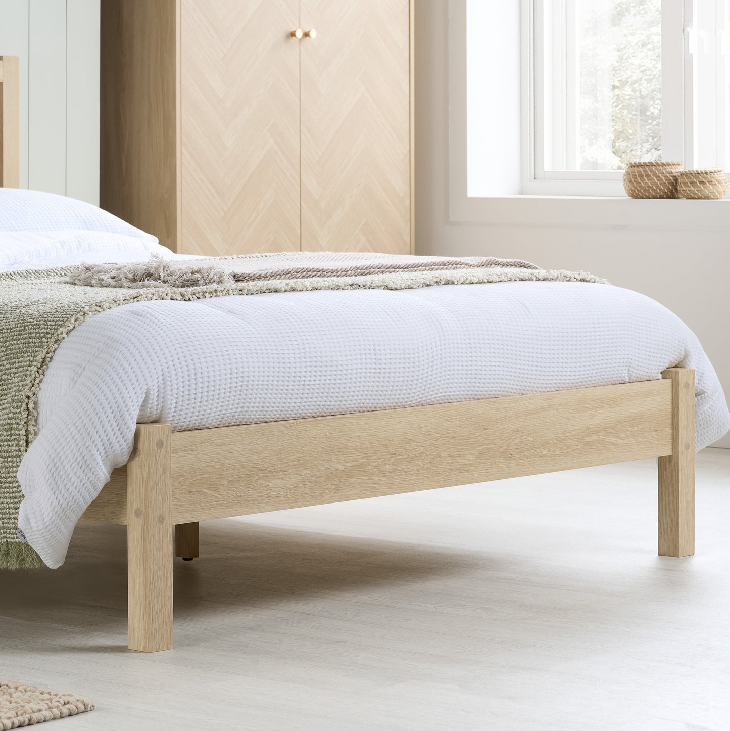 Herringford Double Bed