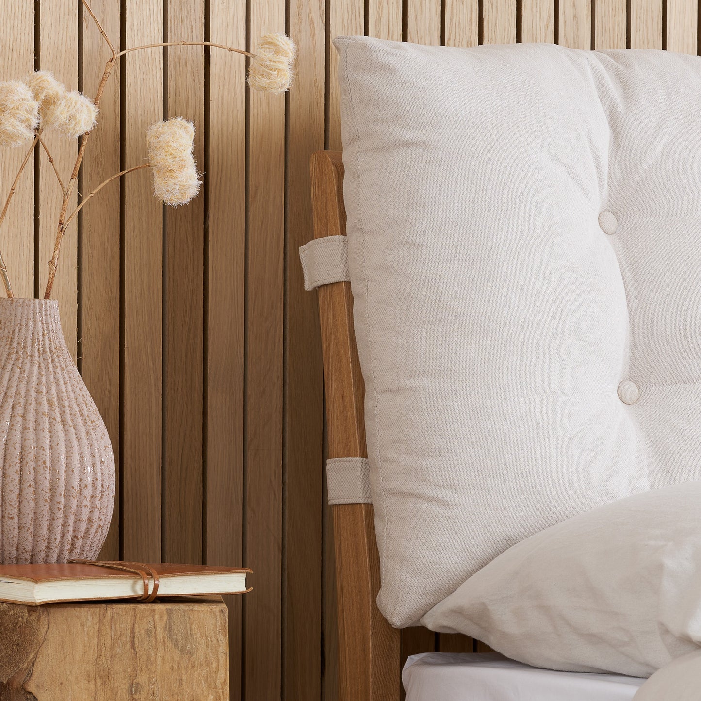 Ander King Bed With Cushion