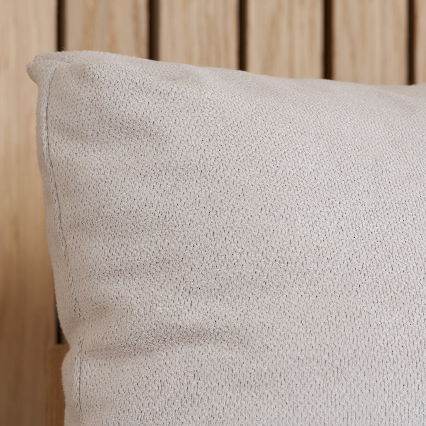 Ander King Bed With Cushion
