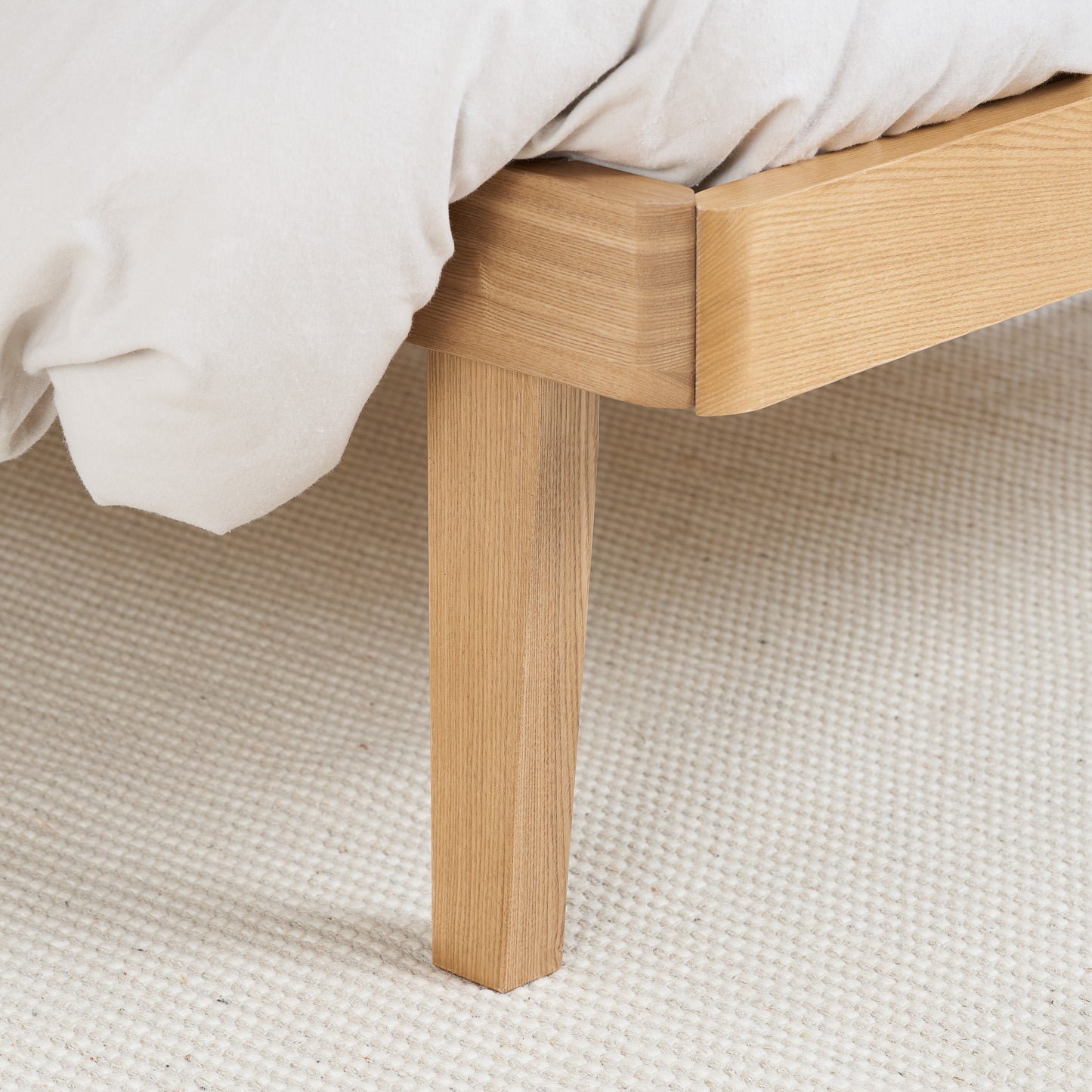 Ander King Bed With Cushion