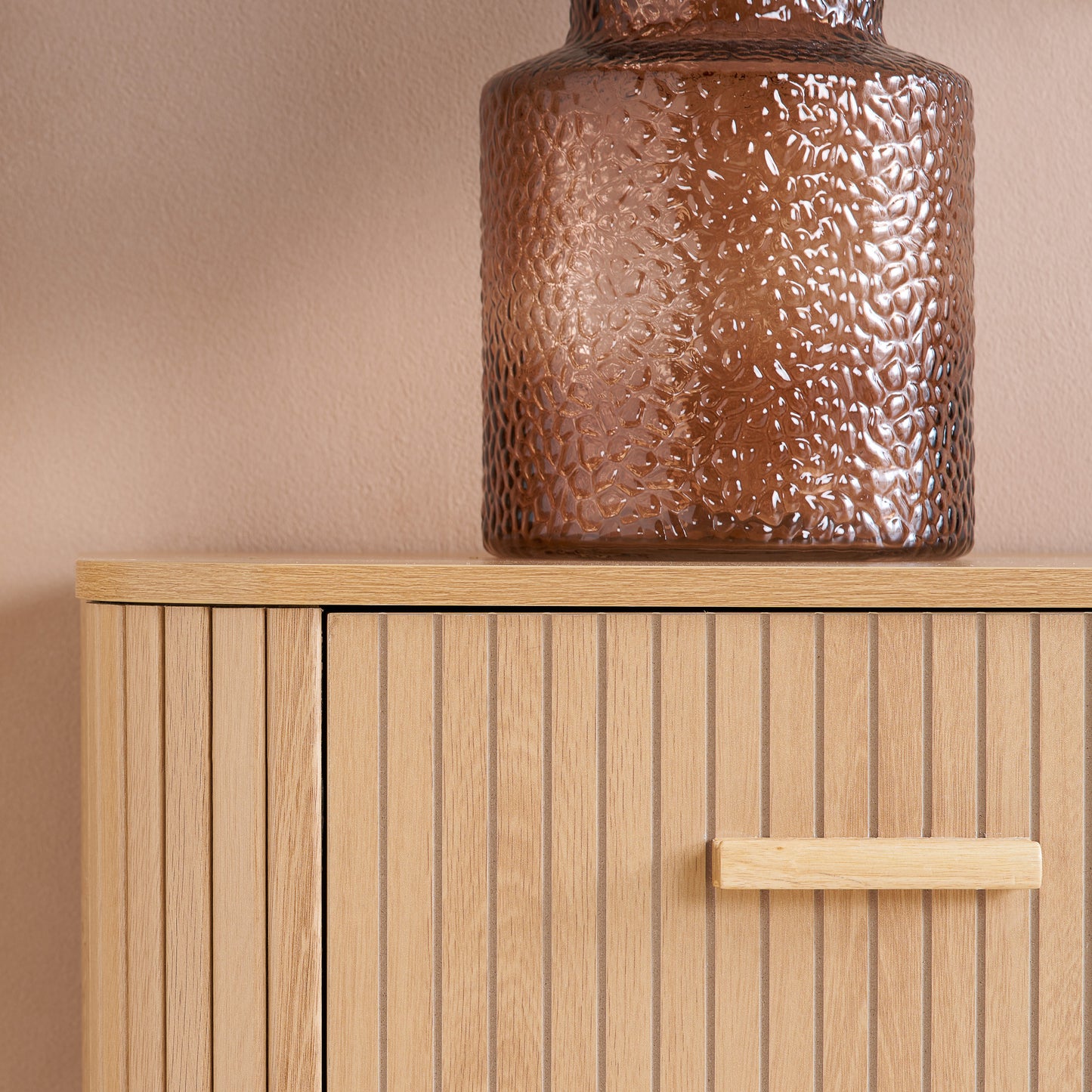 Axel 5 Drawer Fluted Chest
