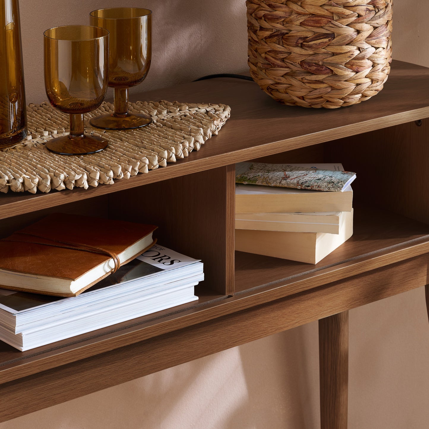 Axel Console Table