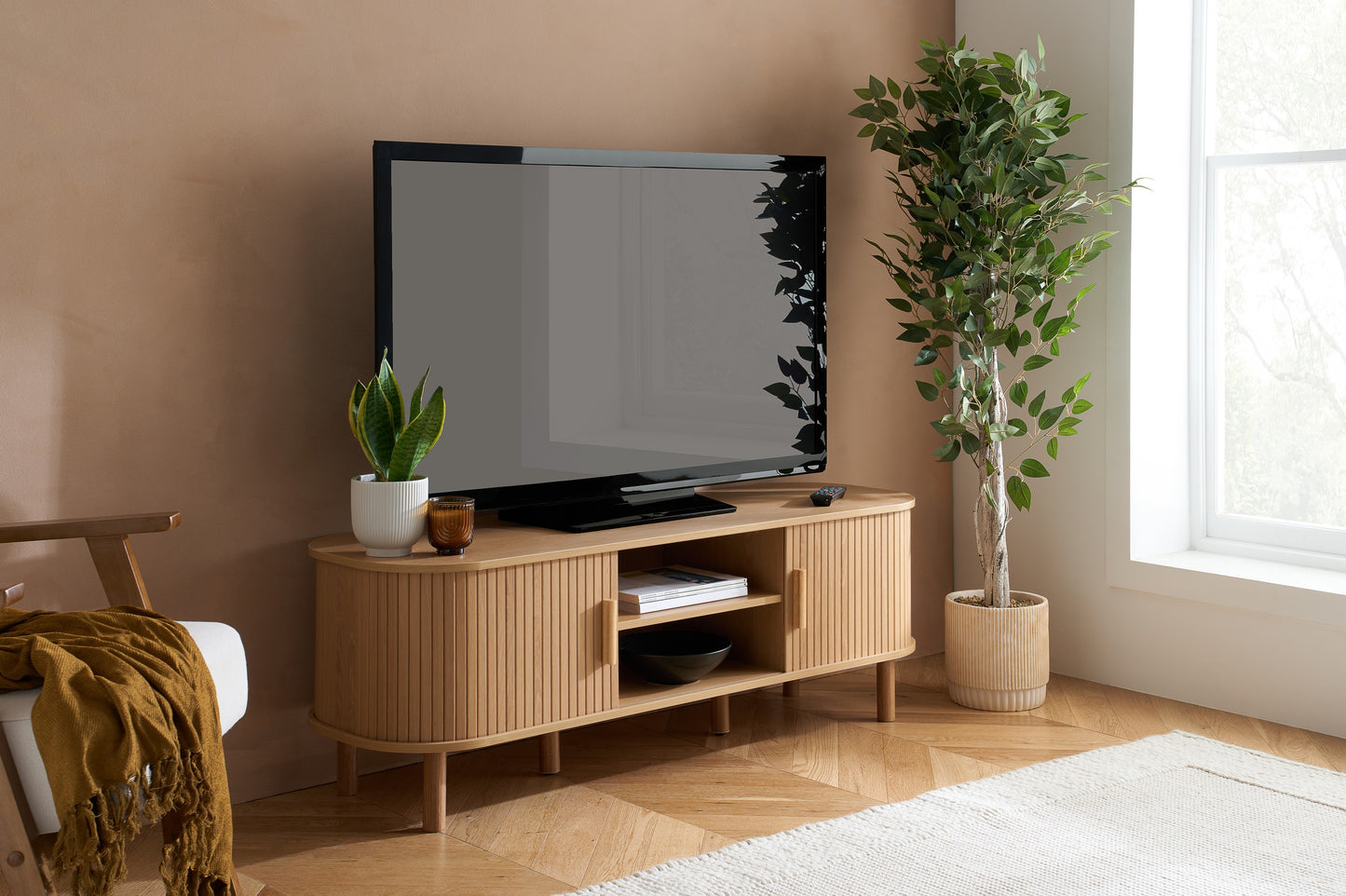 Axel Fluted TV Unit