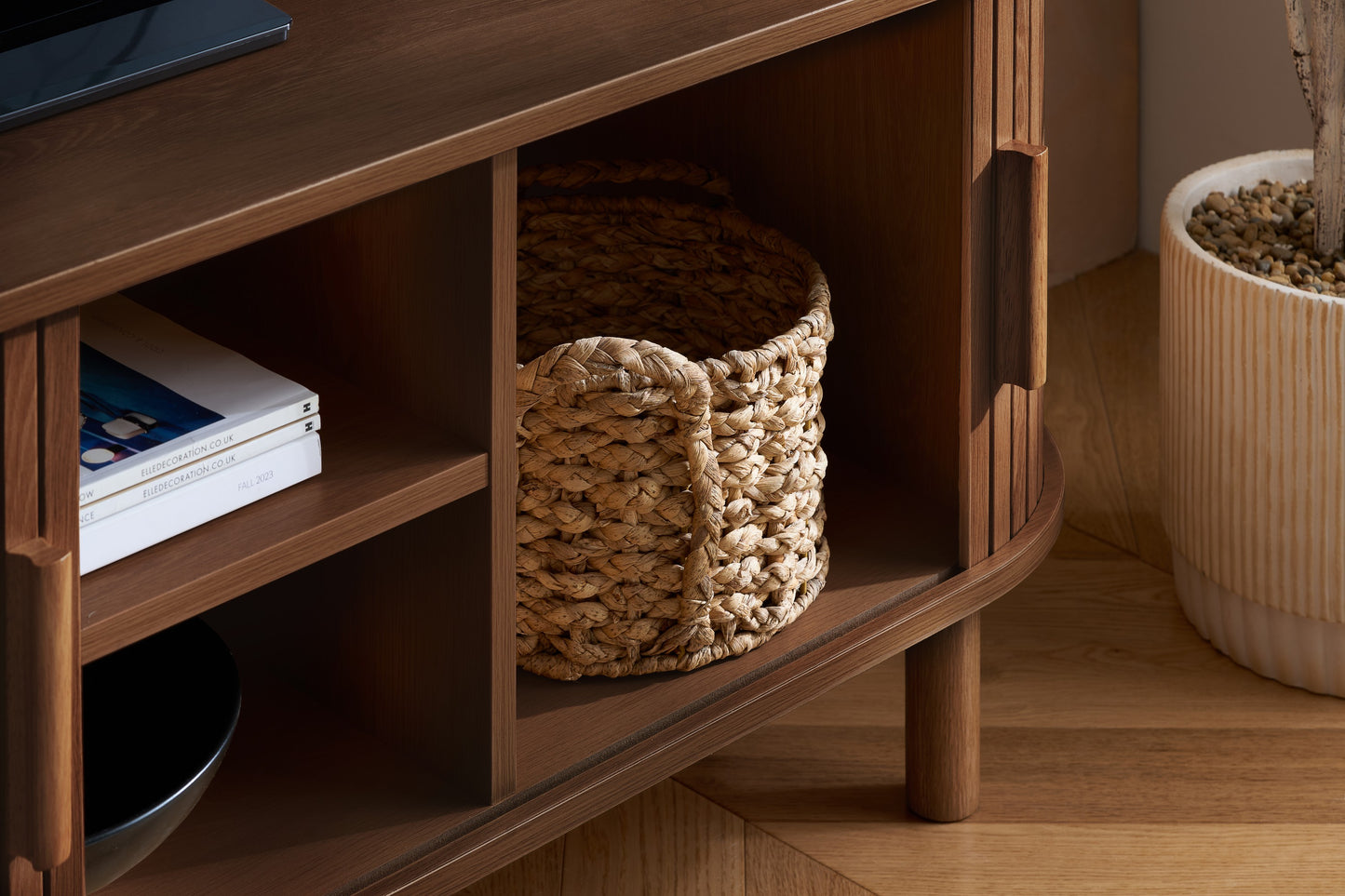 Axel Fluted TV Unit
