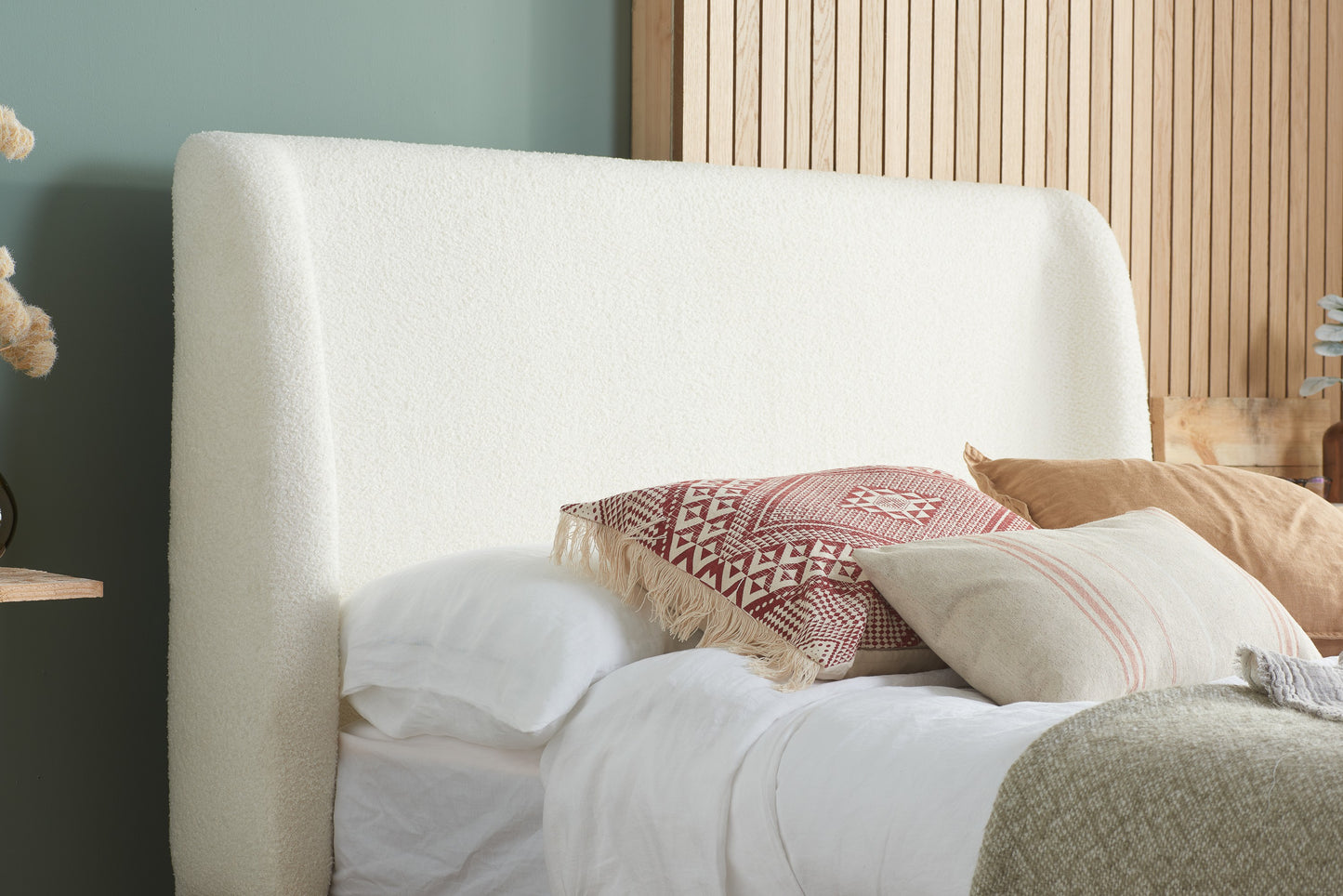 Halfden Double Bed