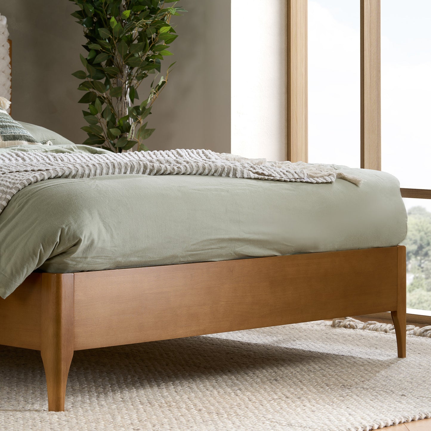 Hatti King Bed