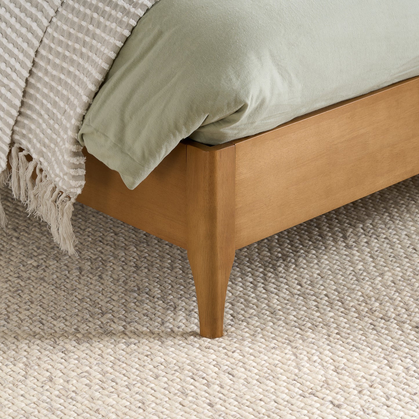 Hatti King Bed