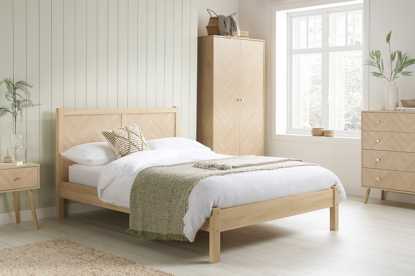 Herringford Double Bed