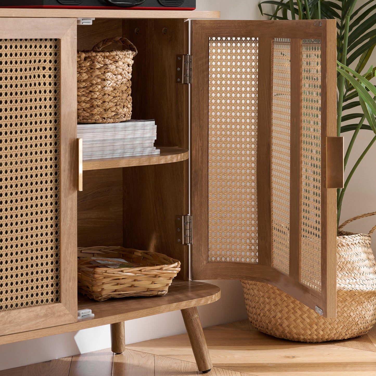 Noah 2 Door Sideboard