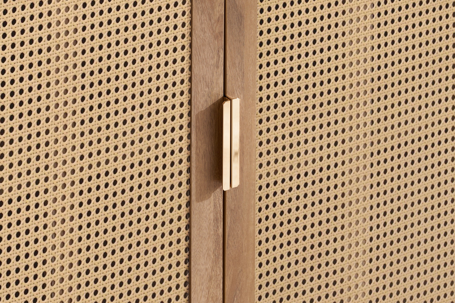 Noah 3 Door Sideboard