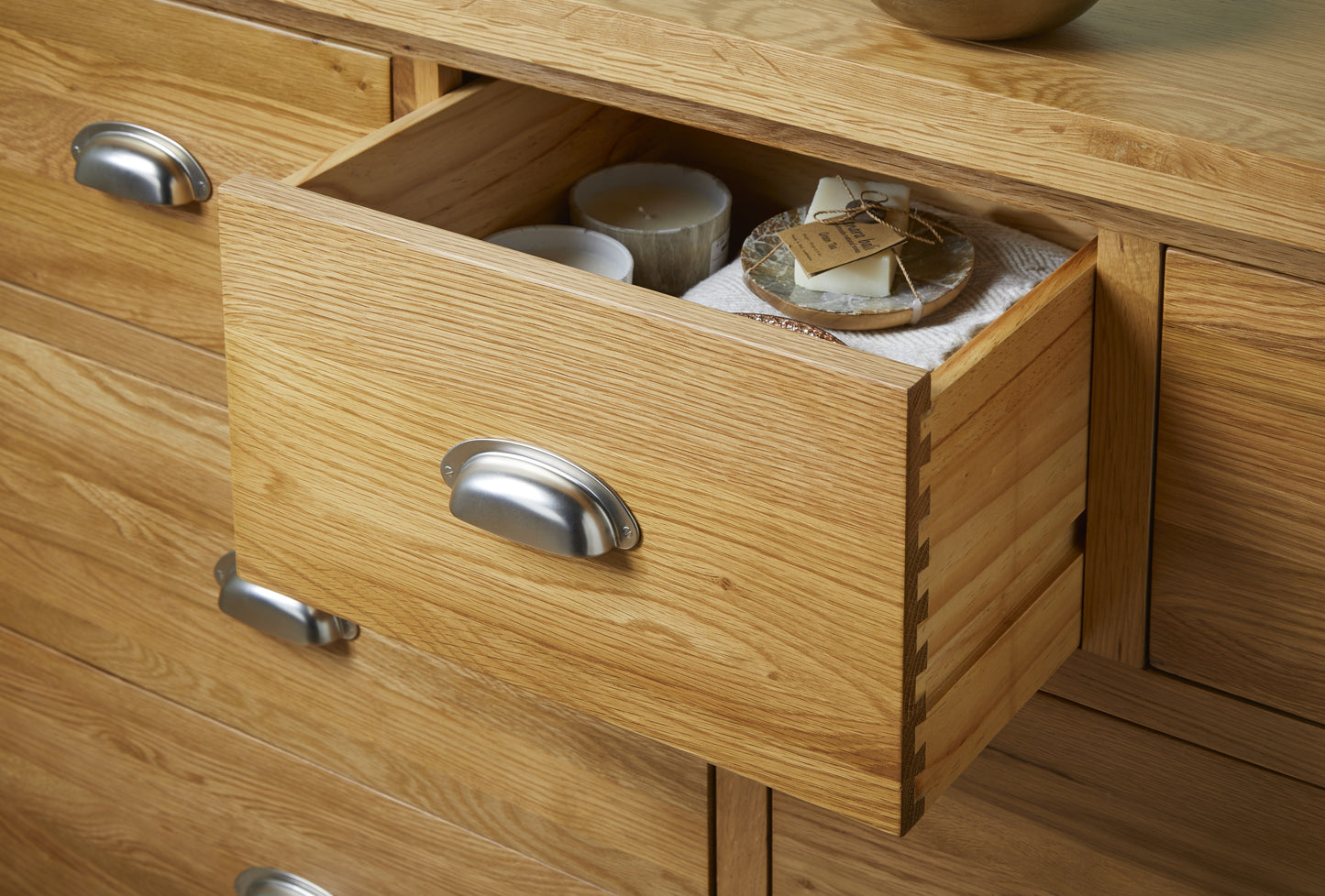 Woburn 4 + 3 Chest